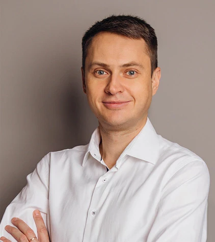 Директор агентства недвижимости Евгений Логутов